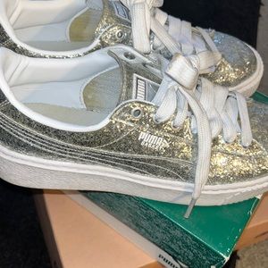 Silver platform glitter puma